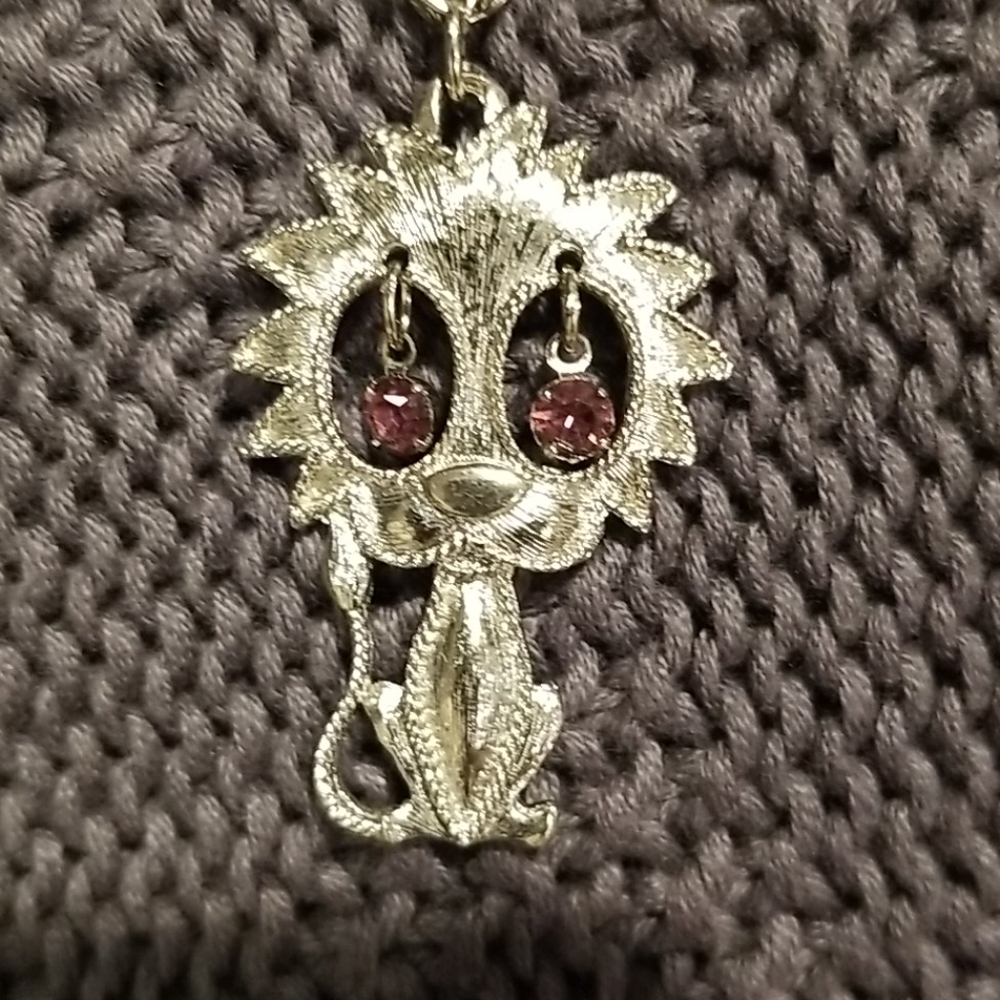 Vintage 70's Lion Pendant necklace